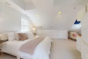 125 Oakdale Rd, Newton, MA 02461 - Photo 21