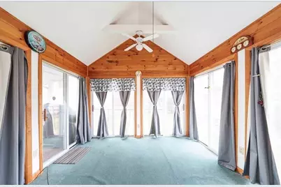 97 Marion Dr, Northbridge, MA 01588 - Photo 9