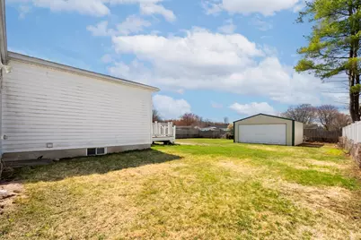 5 Helm St, South Hadley, MA 01075 - Photo 31