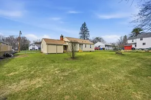 15 Kingoke Ln, Springfield, MA 01119 - Photo 5