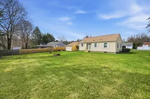 15 Kingoke Ln, Springfield, MA 01119 - Photo 7