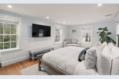 272 Quinobequin Rd, Newton, MA 02468 - Photo 17