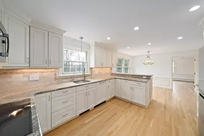 49 Algonquin Rd, Canton, MA 02021 - Photo 7
