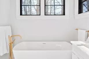 16 Liberty Rd, Marblehead, MA 01945 - Photo 17