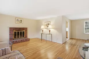 8 Monument Hill Rd, Chelmsford, MA 01824 - Photo 3