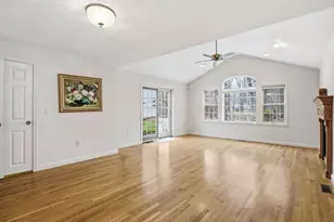 8 Monument Hill Rd, Chelmsford, MA 01824 - Photo 19