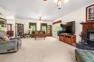 31 Swing Dr, Berkley, MA 02779 - Photo 5