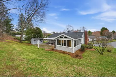 5 Westview Ter, Easthampton, MA 01027 - Photo 3
