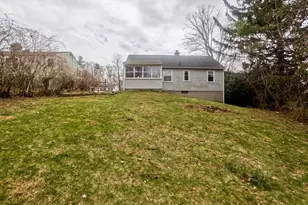 18 Burt Ave, East Longmeadow, MA 01028 - Photo 17