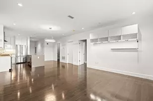 2 W Sixth St, Boston, MA 02127 - Photo 11