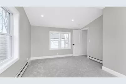 23 Lynn St, Peabody, MA 01960 - Photo 15