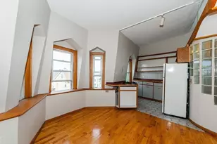 11 Savin Hill Ave, Boston, MA 02125 - Photo 9
