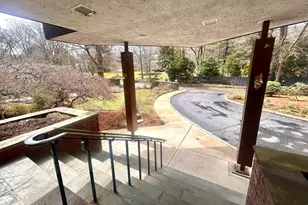 22 Chestnut Pl, Brookline, MA 02445 - Photo 3