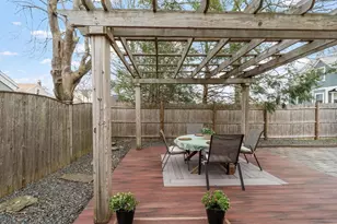 2 Lakeview Ave, Reading, MA 01867 - Photo 29