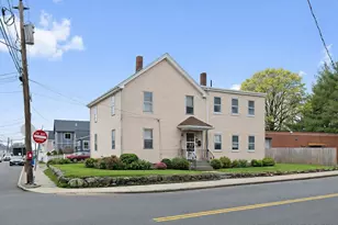 51 Farwell St, Waltham, MA 02453 - Photo 3