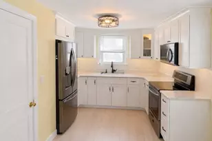 9 Mulberry Ln, Northborough, MA 01532 - Photo 3