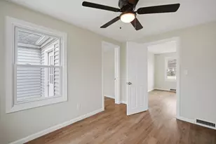 78 W Bay Path Terrace, Springfield, MA 01109 - Photo 11