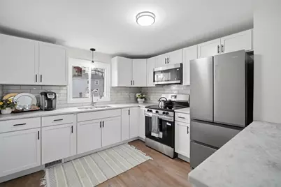 78 W Bay Path Terrace, Springfield, MA 01109 - Photo 13