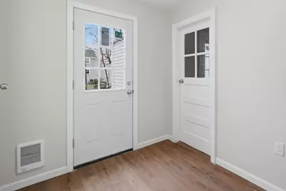 78 W Bay Path Terrace, Springfield, MA 01109 - Photo 23