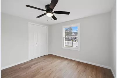 78 W Bay Path Terrace, Springfield, MA 01109 - Photo 21