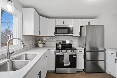 78 W Bay Path Terrace, Springfield, MA 01109 - Photo 15