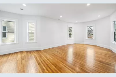 10 Beech St #3, Cambridge, MA 02140 - Photo 9