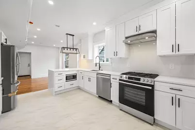 10 Beech St #3, Cambridge, MA 02140 - Photo 1