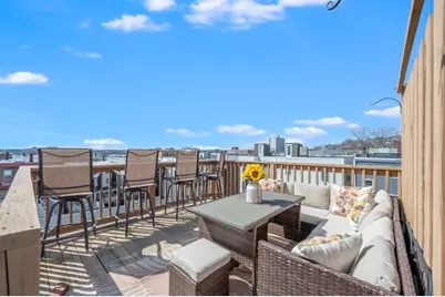 551 E 6th St #3, Boston, MA 02127 - Photo 23