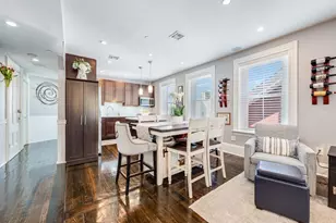 551 E 6th St, Boston, MA 02127 - Photo 7