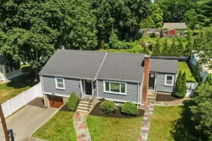 14 Harding Rd, Wakefield, MA 01880 - Photo 3