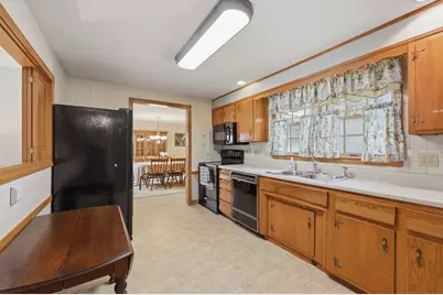 70 Oakcrest Ave, Marlborough, MA 01752 - Photo 11