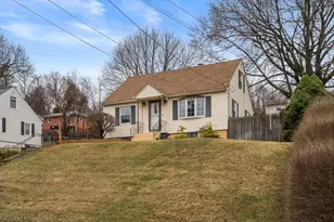 40 Colby Ave, Worcester, MA 01605 - Photo 5