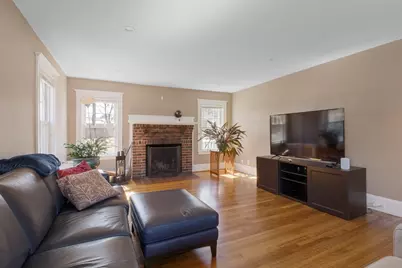 428 Boylston St, Brookline, MA 02445 - Photo 3