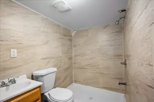 7 Chadwick St, Worcester, MA 01605 - Photo 27