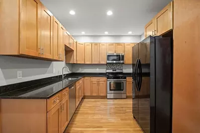 7 Chadwick St, Worcester, MA 01605 - Photo 11