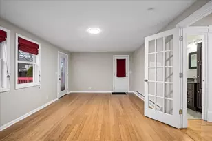 7 Chadwick St, Worcester, MA 01605 - Photo 13