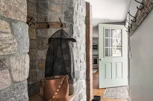 176 Hale St, Beverly, MA 01915 - Photo 5