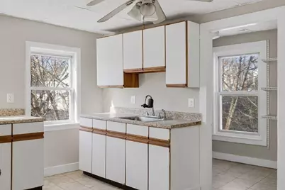 28 Prospect St, Brockton, MA 02301 - Photo 9