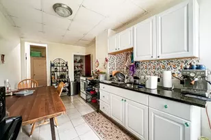 144 Coolidge St, Brookline, MA 02446 - Photo 5