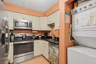 60 Rantoul St, Beverly, MA 01915 - Photo 5