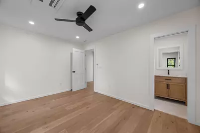 624 Commercial Street, Provincetown, MA 02657 - Photo 29