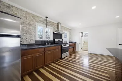 42 Cummings St, Medford, MA 02155 - Photo 7