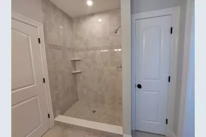 211 Crownshield #B, Uxbridge, MA 01569 - Photo 11