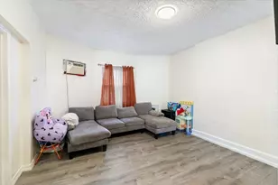 18 Winthrop Ave, Lawrence, MA 01843 - Photo 5