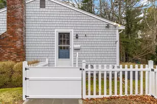 27 Lietrim Cir, Barnstable, MA 02632 - Photo 5