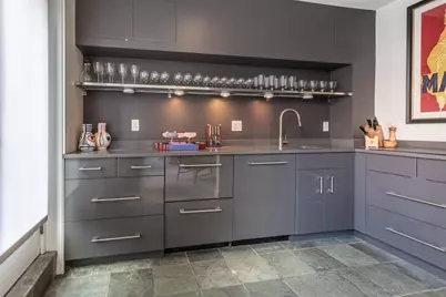 13 Wellington St, Boston, MA 02118 - Photo 15