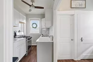 548 Kirby St, New Bedford, MA 02740 - Photo 11