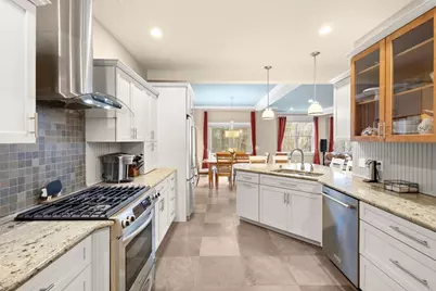 33 Glebe St, Taunton, MA 02780 - Photo 3