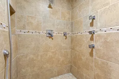 33 Glebe St, Taunton, MA 02780 - Photo 17