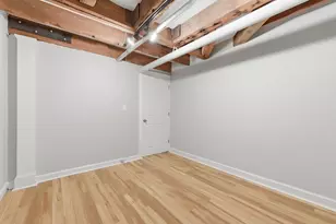 112 Fulton St, Boston, MA 02109 - Photo 17